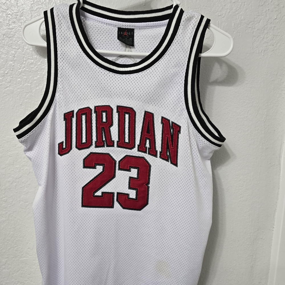 NWOT Nike Jordan Kids Printed 23 Jersey Youth XL 13-15 yrs
